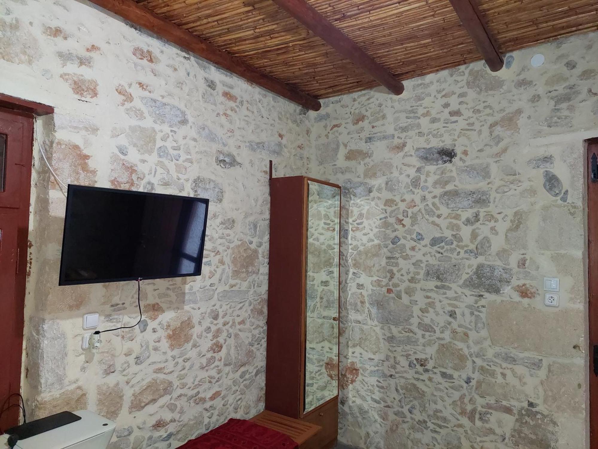 Sofiana'S Garden Retreat With Private Pool Apartment Dhrapaniás Cameră foto