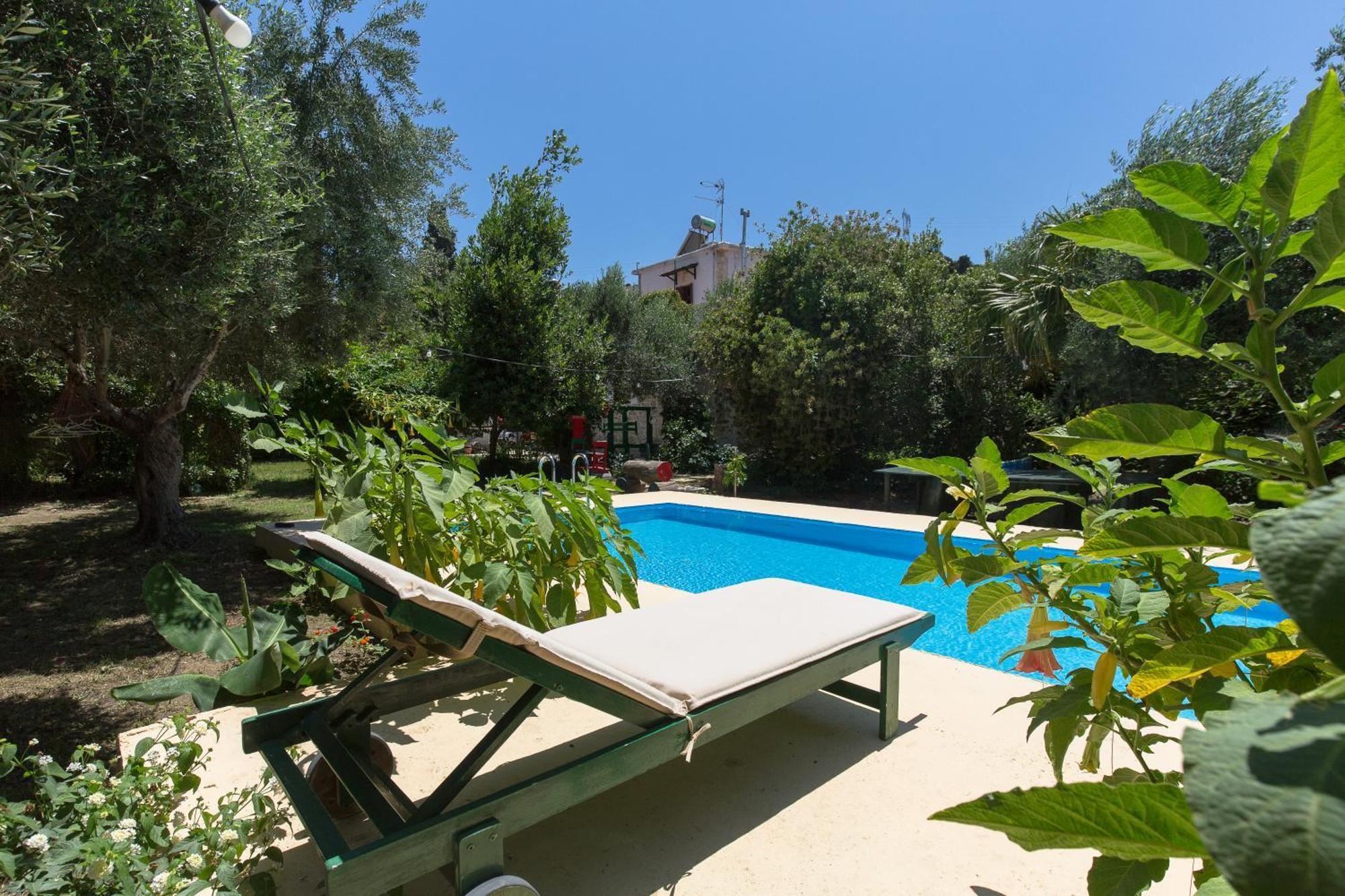 Sofiana'S Garden Retreat With Private Pool Apartment Dhrapaniás Exterior foto